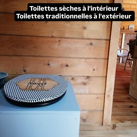 Chalet En Pleine Nature Au Bord D'Un Etang Lanvallay エクステリア 写真