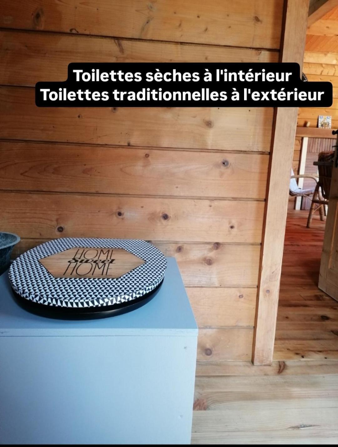 Chalet En Pleine Nature Au Bord D'Un Etang Lanvallay エクステリア 写真